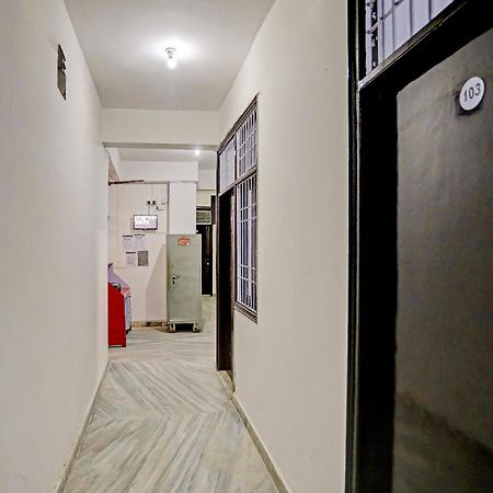 Spot On Raj Hotel Vip Near Worlds Of Wonder Kālkāji Devi Exterior foto
